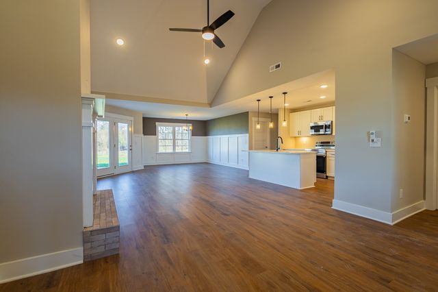 71 Brooklyn Avenue, Manchester, TN 37355