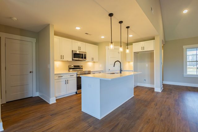 71 Brooklyn Avenue, Manchester, TN 37355