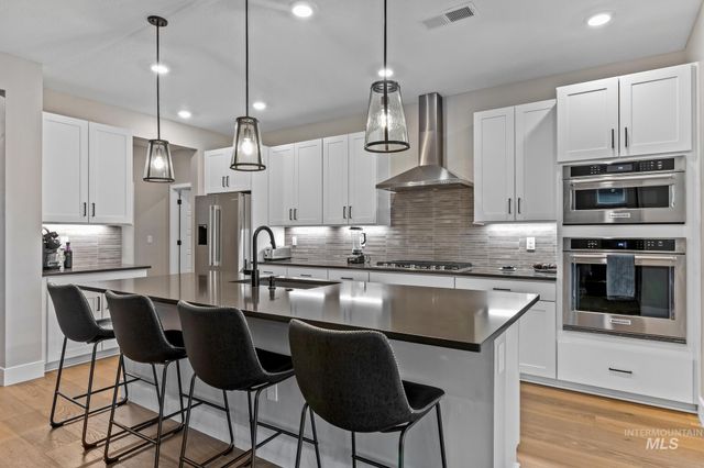 11973 W Cheer Ln, Kuna, ID 83634