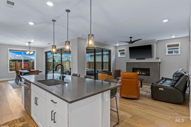 11973 W Cheer Ln, Kuna, ID 83634