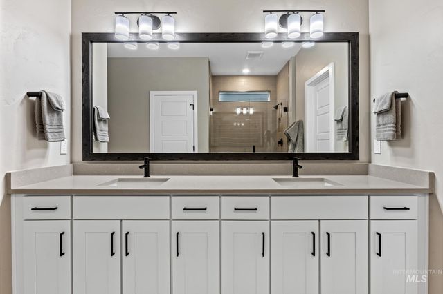 11973 W Cheer Ln, Kuna, ID 83634