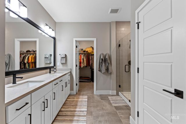 11973 W Cheer Ln, Kuna, ID 83634