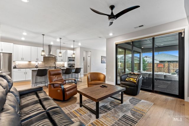 11973 W Cheer Ln, Kuna, ID 83634