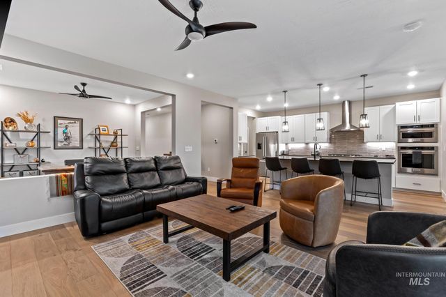 11973 W Cheer Ln, Kuna, ID 83634