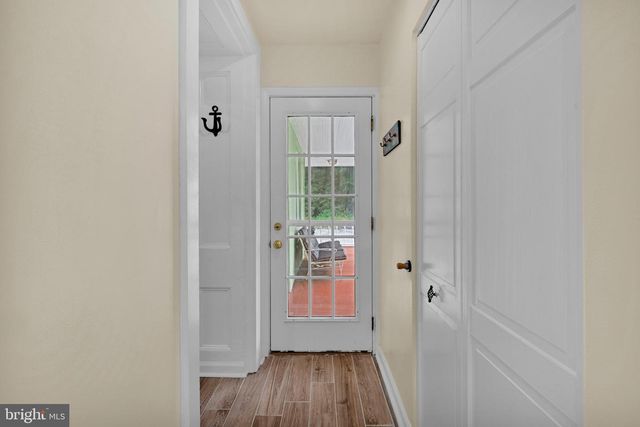 2694 CHARLESTOWN RD, Lancaster, PA 17603