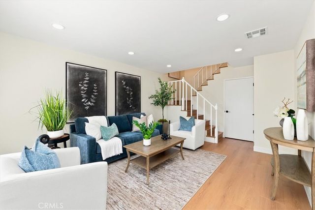 8601 Sunland 5, Sun Valley, CA 91352