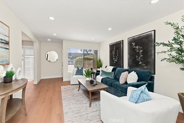 8601 Sunland 5, Sun Valley, CA 91352