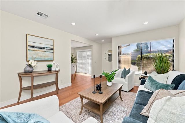 8601 Sunland 5, Sun Valley, CA 91352