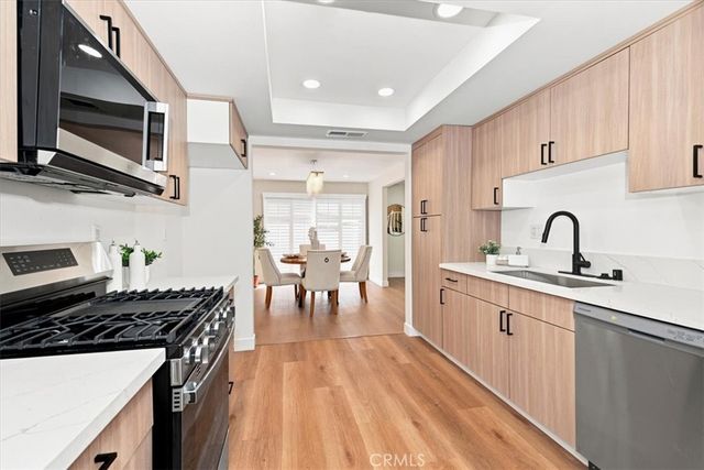 8601 Sunland 5, Sun Valley, CA 91352