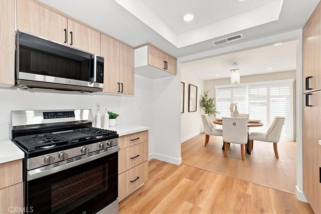 8601 Sunland 5, Sun Valley, CA 91352