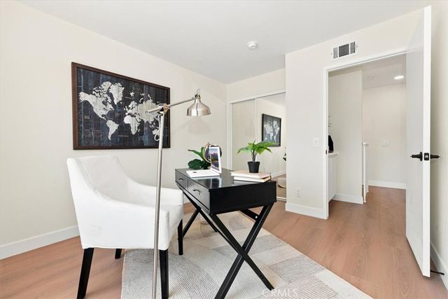8601 Sunland 5, Sun Valley, CA 91352