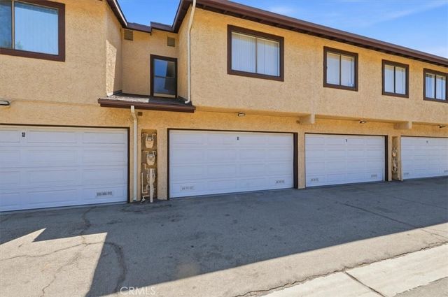 8601 Sunland 5, Sun Valley, CA 91352