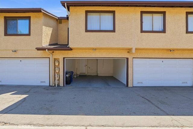 8601 Sunland 5, Sun Valley, CA 91352
