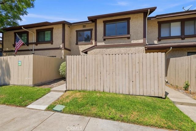 8601 Sunland 5, Sun Valley, CA 91352