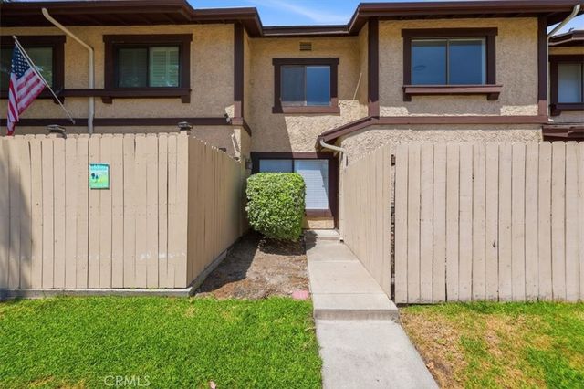 8601 Sunland 5, Sun Valley, CA 91352