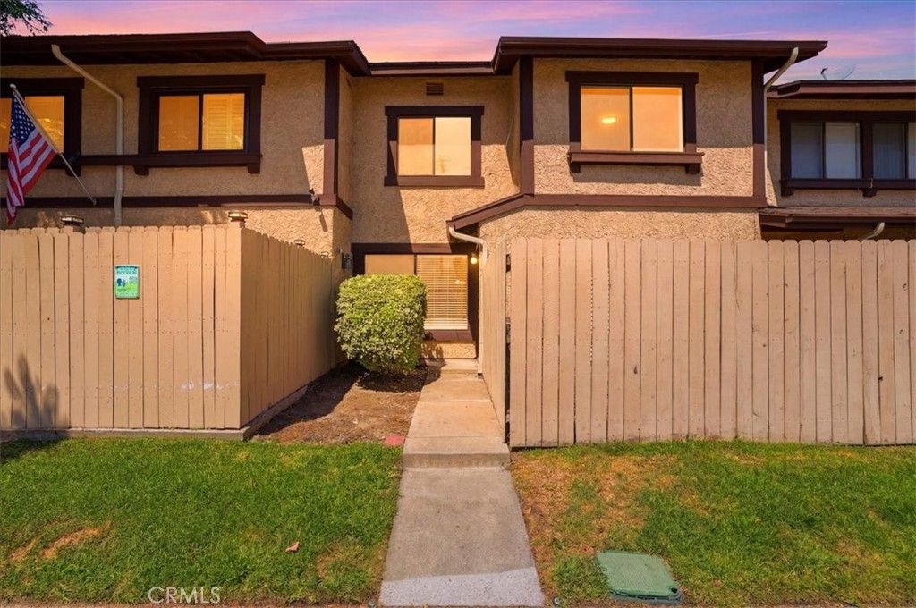 8601 Sunland 5, Sun Valley, CA 91352