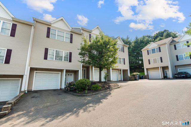2720 State Street 21, Hamden, CT 06517