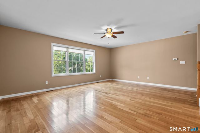 2720 State Street 21, Hamden, CT 06517