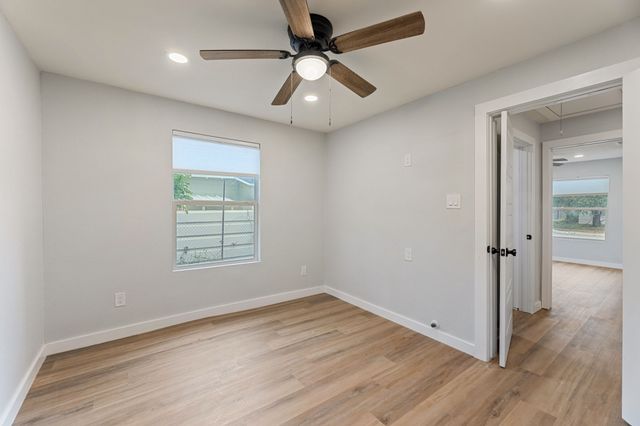 2512 Campbell Street, Fort Worth, TX 76105