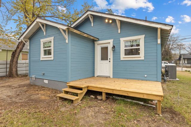 2512 Campbell Street, Fort Worth, TX 76105