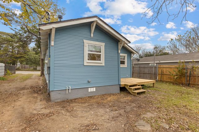 2512 Campbell Street, Fort Worth, TX 76105