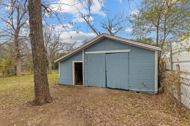 2512 Campbell Street, Fort Worth, TX 76105