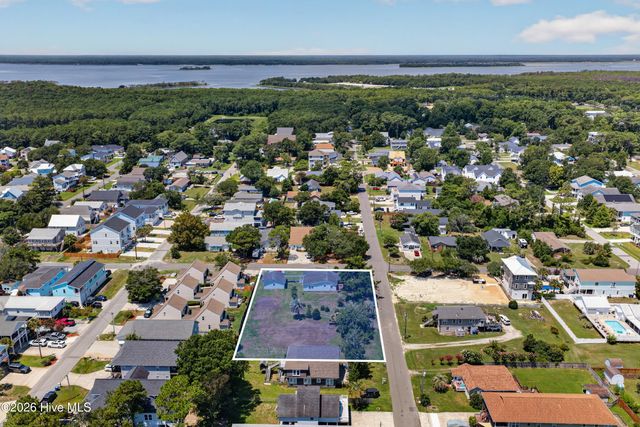 417 Spartanburg Avenue, Carolina Beach, NC 28428