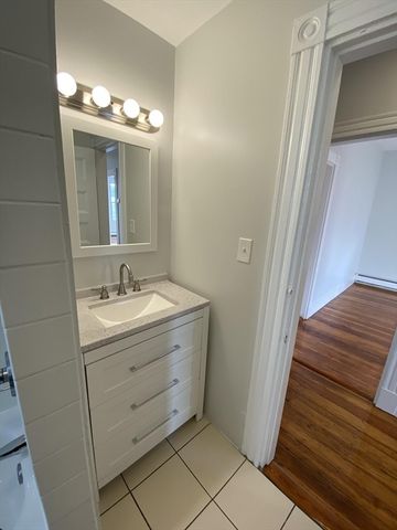 632 Dorchester Ave. 3, Boston, MA 02127