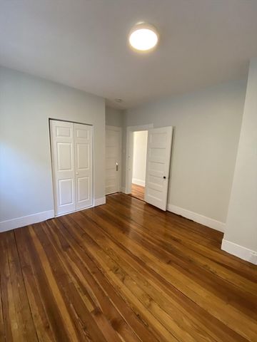632 Dorchester Ave. 3, Boston, MA 02127