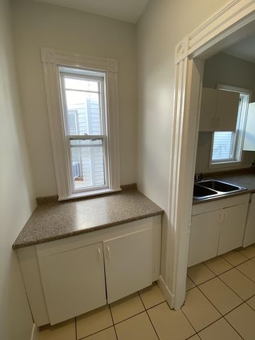 632 Dorchester Ave. 3, Boston, MA 02127