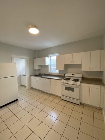 632 Dorchester Ave. 3, Boston, MA 02127