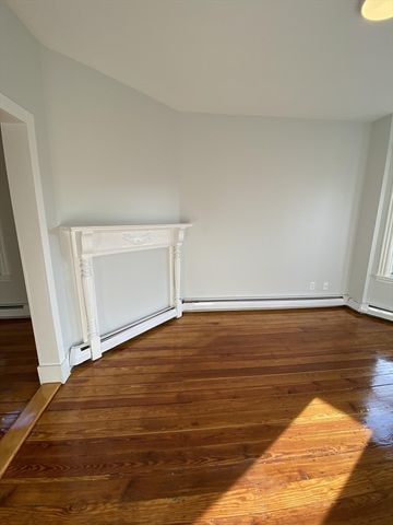 632 Dorchester Ave. 3, Boston, MA 02127
