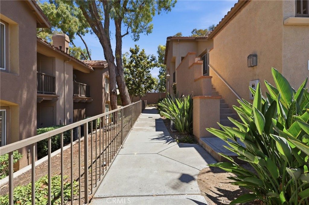 Image 2 of property listing at 1 Baya, Rancho Santa Margarita, CA 92688