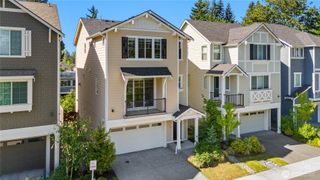 2204 176th Place SW #3, Lynnwood, WA 98037