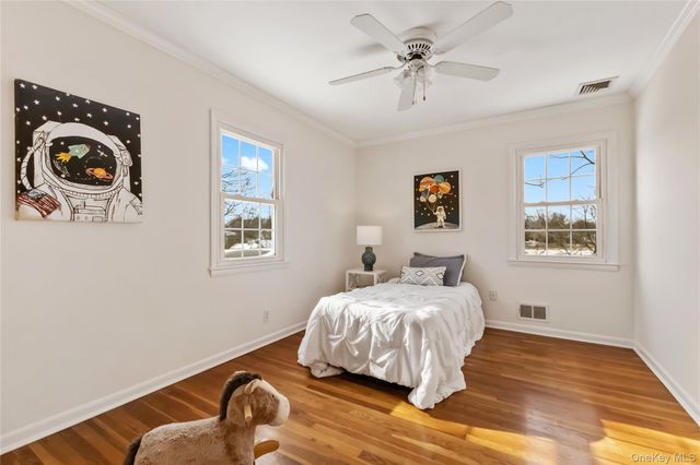 53 Oak Avenue, Larchmont, NY 10538