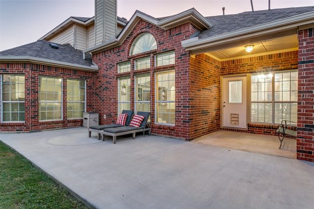 1404 Apache Trail, Corinth, TX 76210