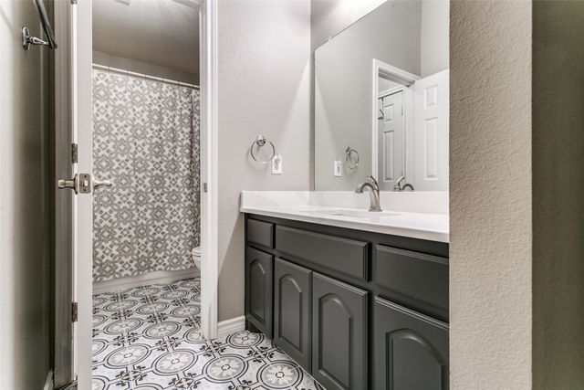 1404 Apache Trail, Corinth, TX 76210