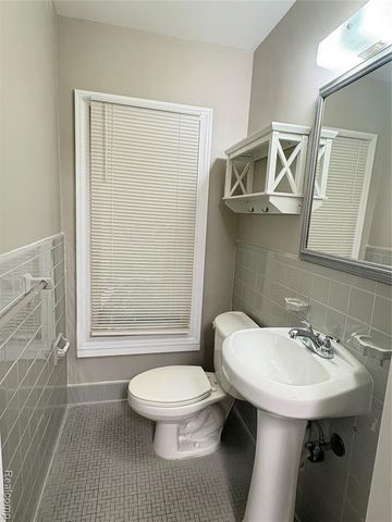 32505 Bell Vine Trail, Beverly Hills, MI 48025