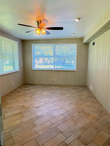 32505 Bell Vine Trail, Beverly Hills, MI 48025