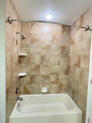 32505 Bell Vine Trail, Beverly Hills, MI 48025