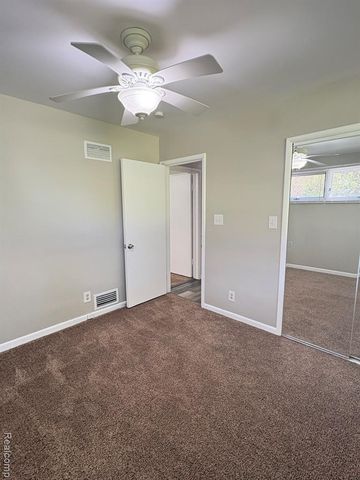 32505 Bell Vine Trail, Beverly Hills, MI 48025