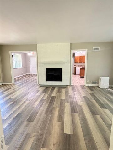 32505 Bell Vine Trail, Beverly Hills, MI 48025