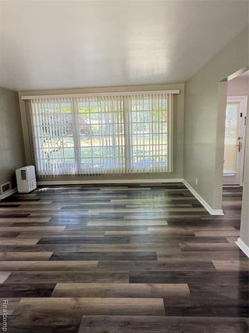 32505 Bell Vine Trail, Beverly Hills, MI 48025