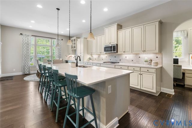 3703 Rivertop Ct, Glen Allen, VA 23059