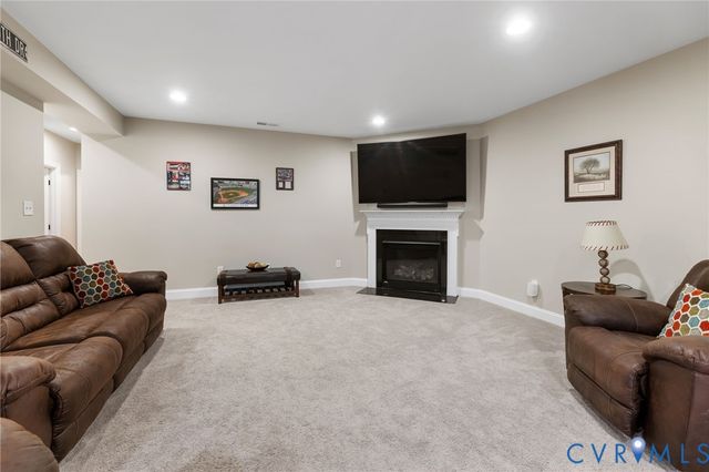3703 Rivertop Ct, Glen Allen, VA 23059