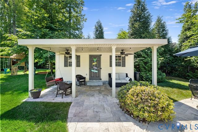 3703 Rivertop Ct, Glen Allen, VA 23059