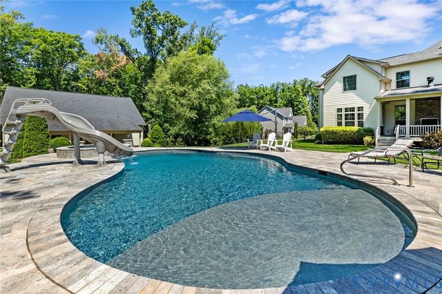 3703 Rivertop Ct, Glen Allen, VA 23059