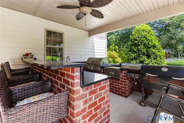 3703 Rivertop Ct, Glen Allen, VA 23059