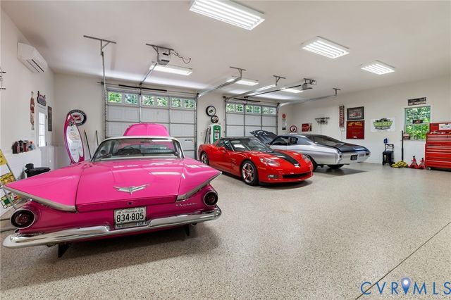 3703 Rivertop Ct, Glen Allen, VA 23059