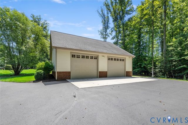 3703 Rivertop Ct, Glen Allen, VA 23059